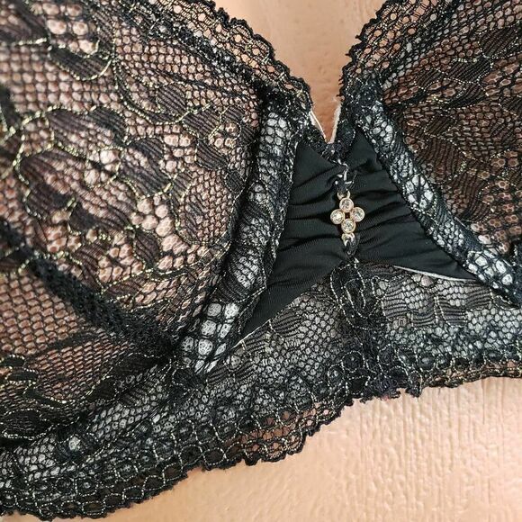 VS 36B Black Lace Mesh Unlined Demi Sexy Bra VINTAGE !!!!!!!!!!!!!!!!! - Picture 2 of 4